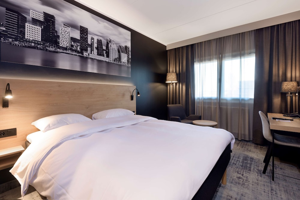 

Pisa - Gardermoen - Park Inn by Radisson Oslo Airport Hotel West