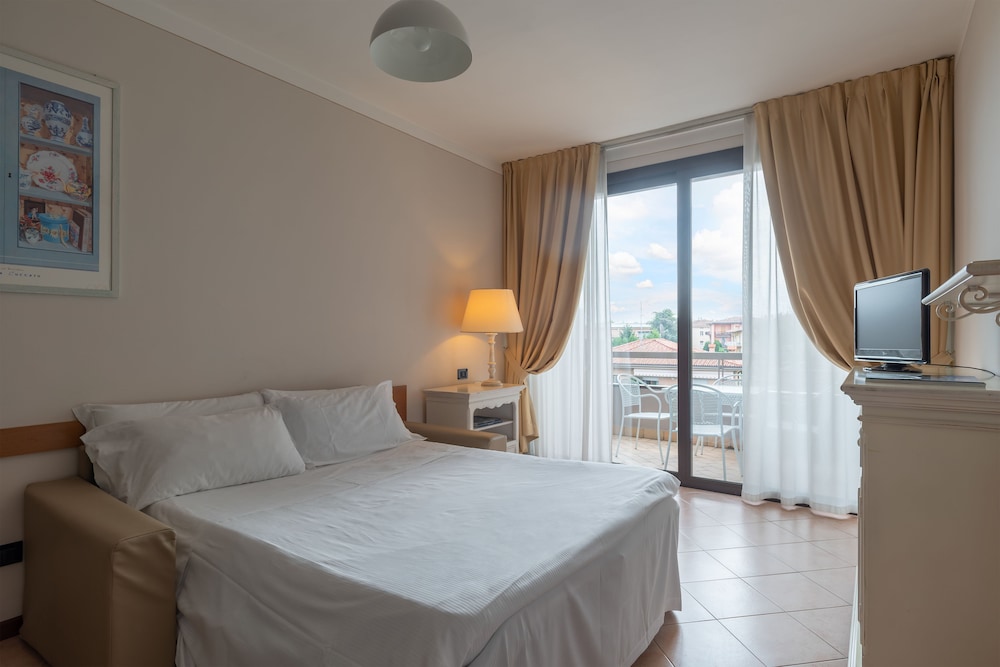 

Bari - Lonato del Garda - Il Sogno Apartments