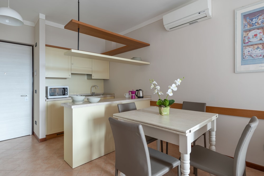 

Napoli - Sirmione - Il Sogno Apartments