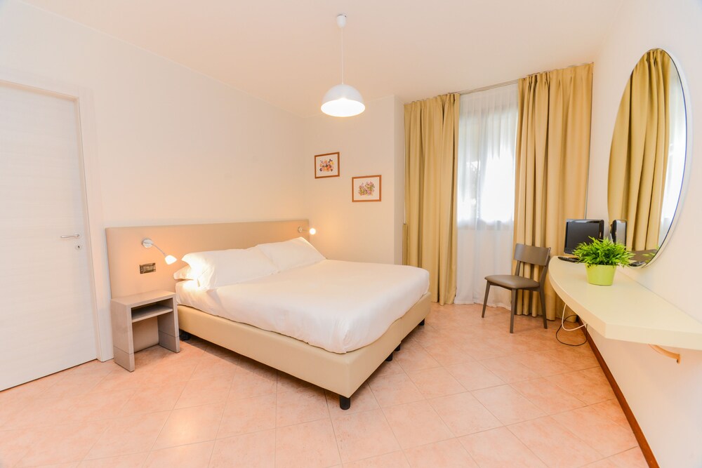 

Reggio Calabria - Sirmione - Il Sogno Apartments