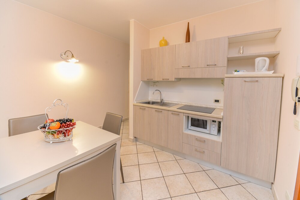 

Napoli - Sirmione - Il Sogno Apartments