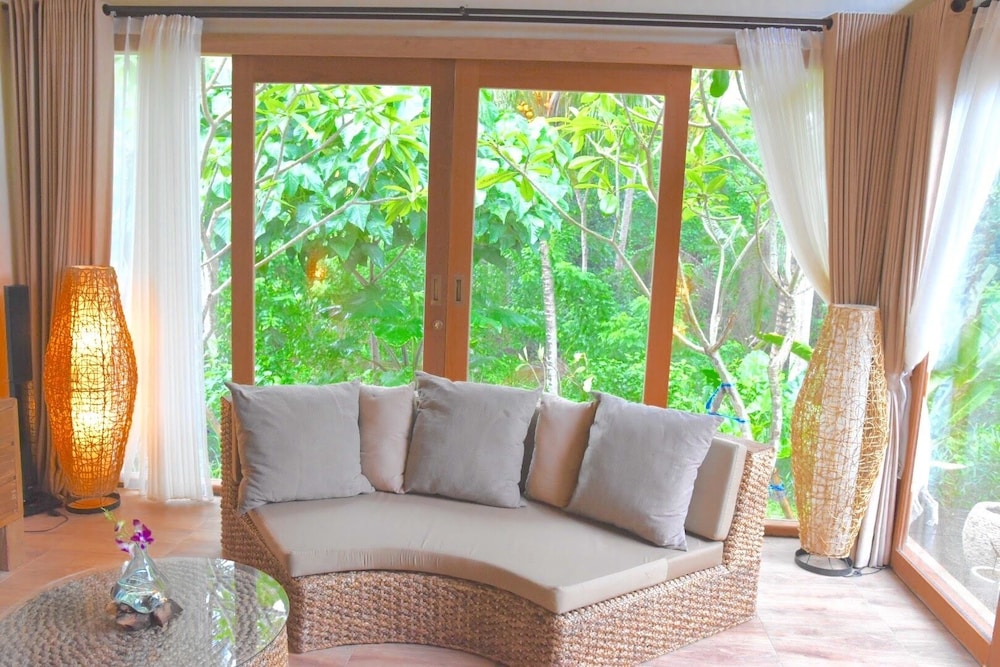

Milano - Abiansemal - Kutus Kutus Mas Ubud Villa