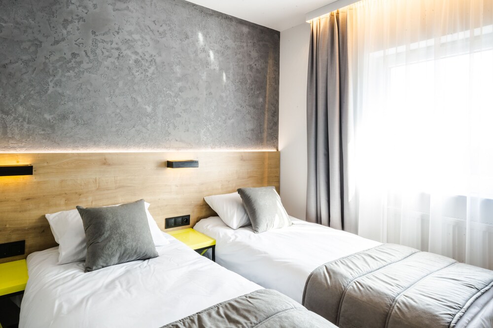 

Bari - Pruszków - Air Hotel