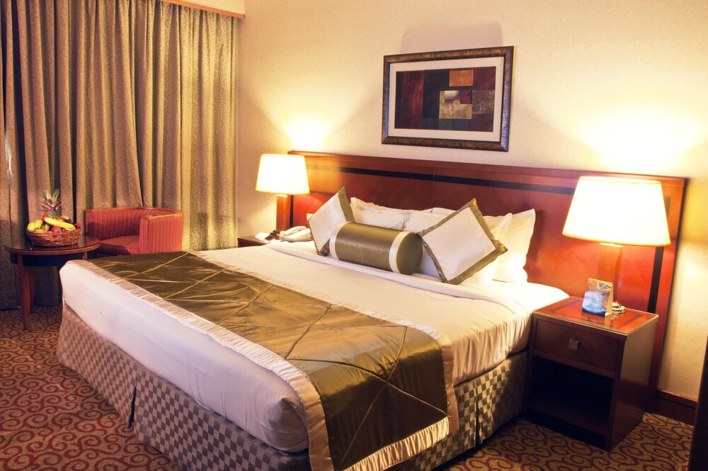 

Napoli - Dubai - Ramee Royal Hotel