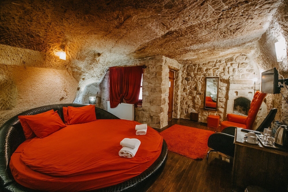 

Milano - Ürgüp - ROCA CAPPADOCIA