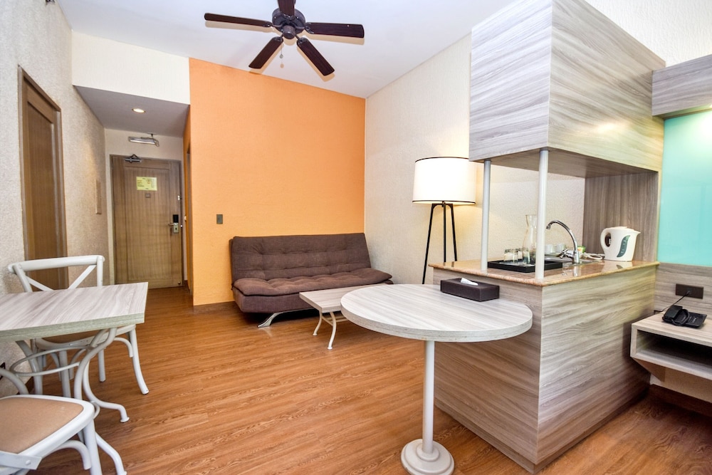 

Bologna - Boracay - Microtel By Wyndham Boracay
