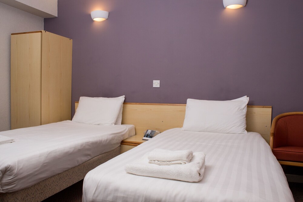 

Milano - Isle of Skye - Kyle Hotel