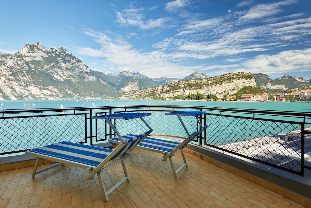 

Milano - Limone sul Garda - Hotel Paradiso Conca d'Oro