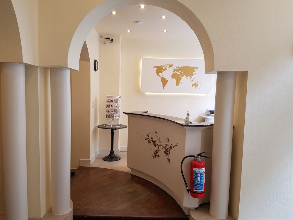 

Ancona - Bruxelles - Hotel Queen Mary