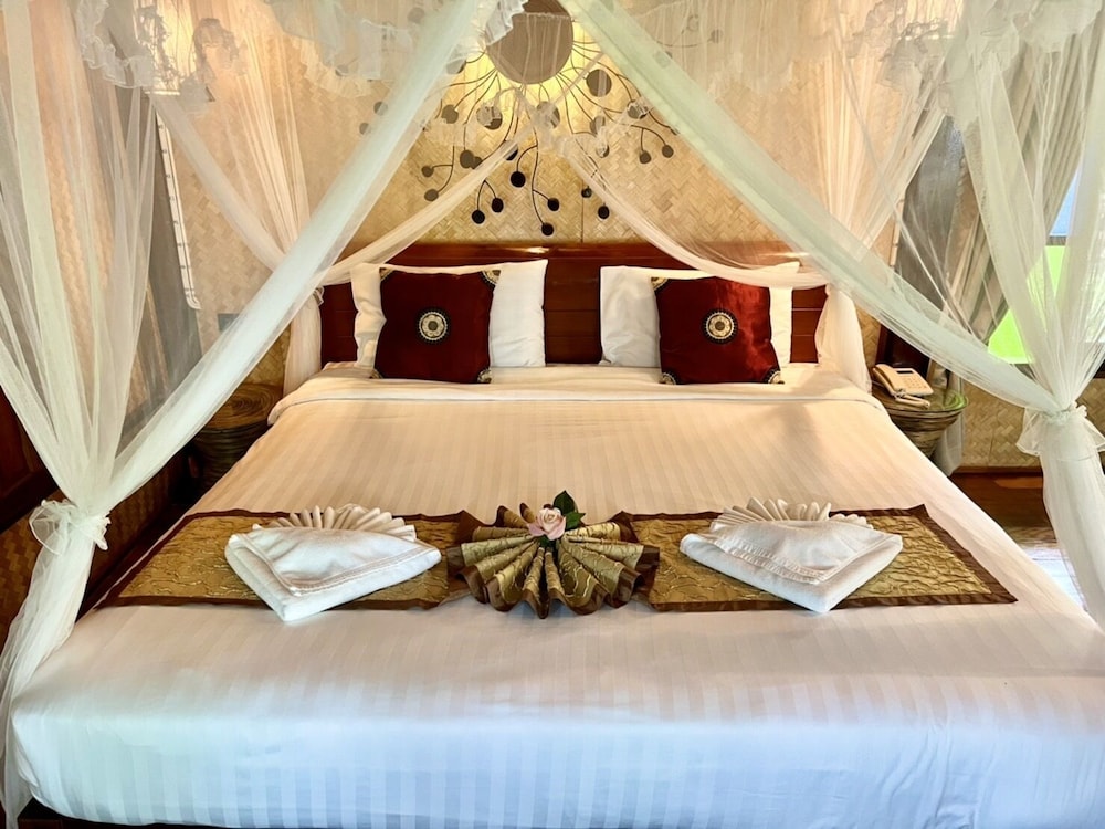 

Milano - Phuket Town - Bora Bora Villa Phuket