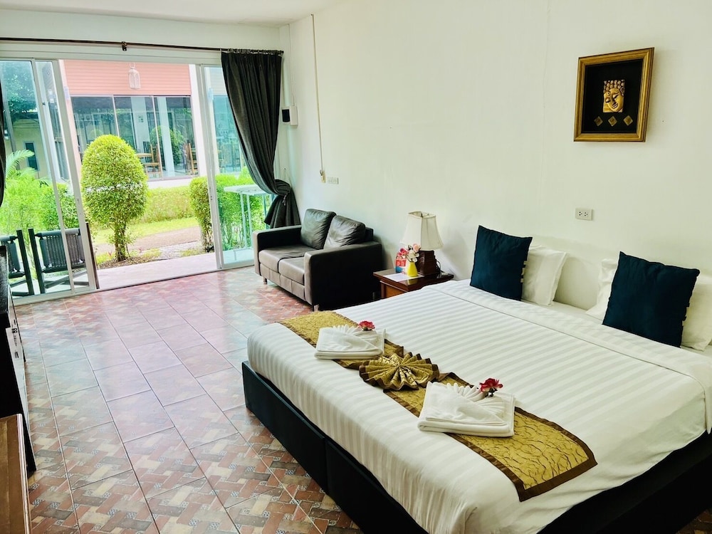 

Milano - Phuket Town - Bora Bora Villa Phuket