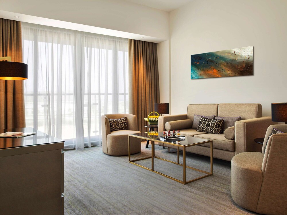 

Napoli - Mu‘askar al Murtafi‘ah - Novotel Muscat Airport