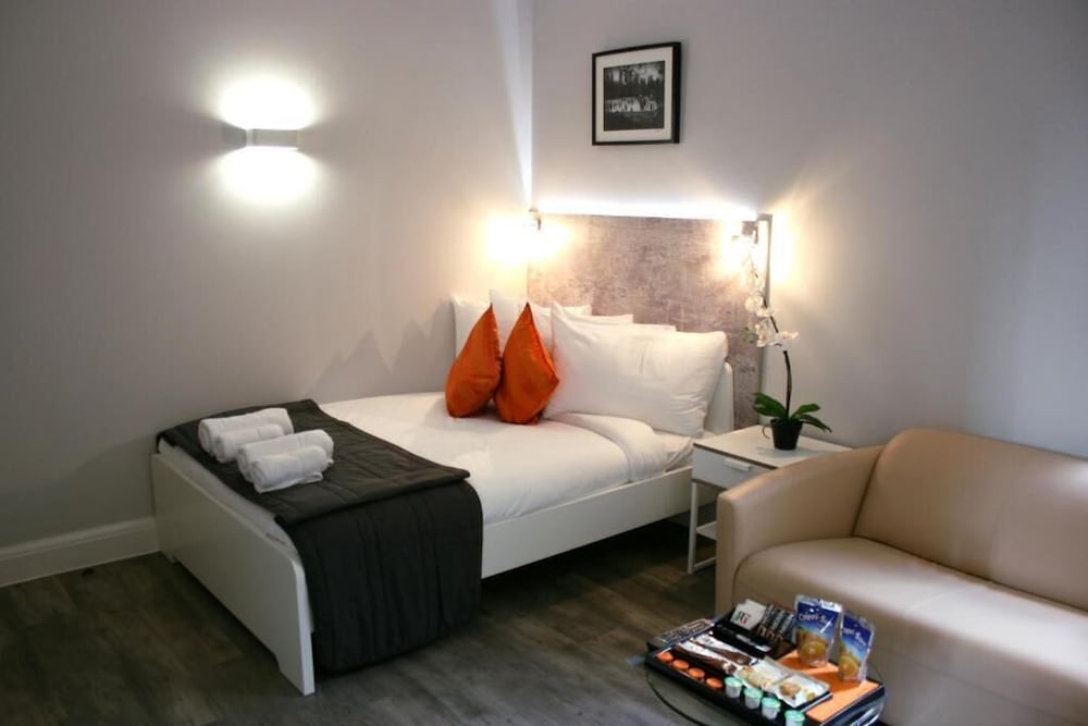 

Roma - Croydon - Westciti Caroco Aparthotel