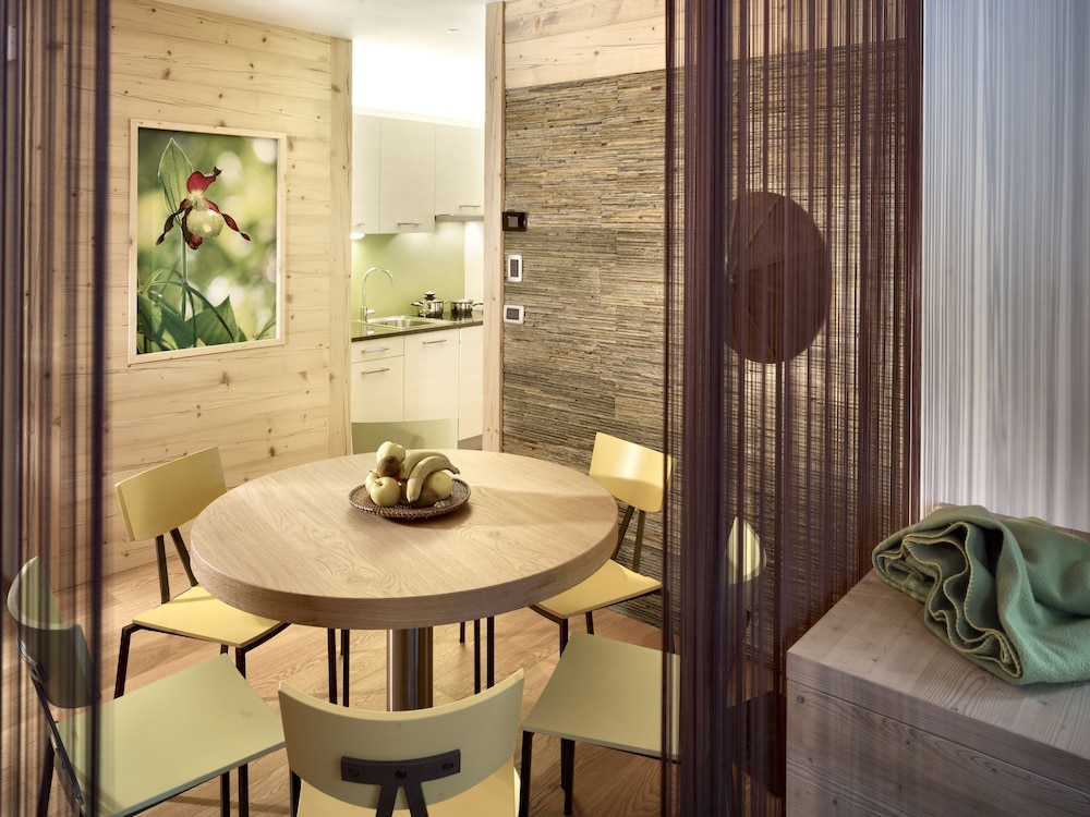 

Torino - Moena - Color Home Suite Apartments