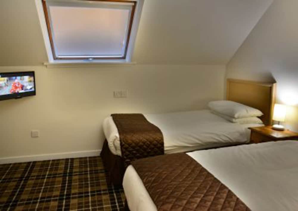 

Genova - Portree - Tongadale Hotel