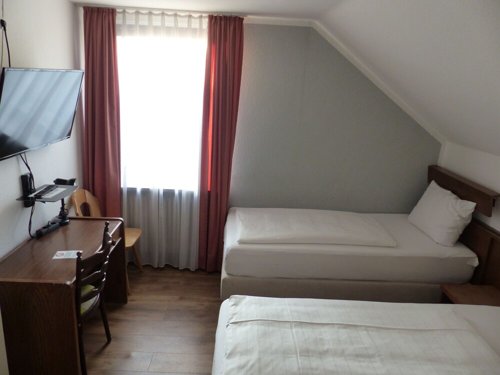 

Verona - Germering - Hotel Pension Köberl