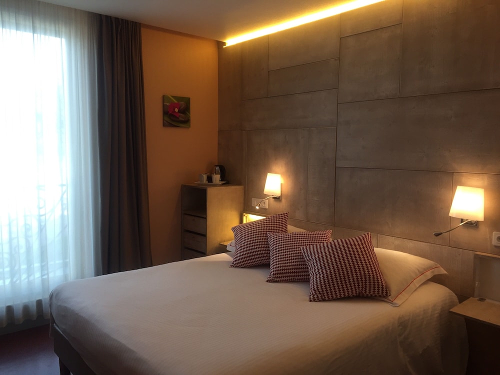 

Roma - Évian-les-Bains - The Originals Boutique, Hôtel Alizé, Évian-les-Bains