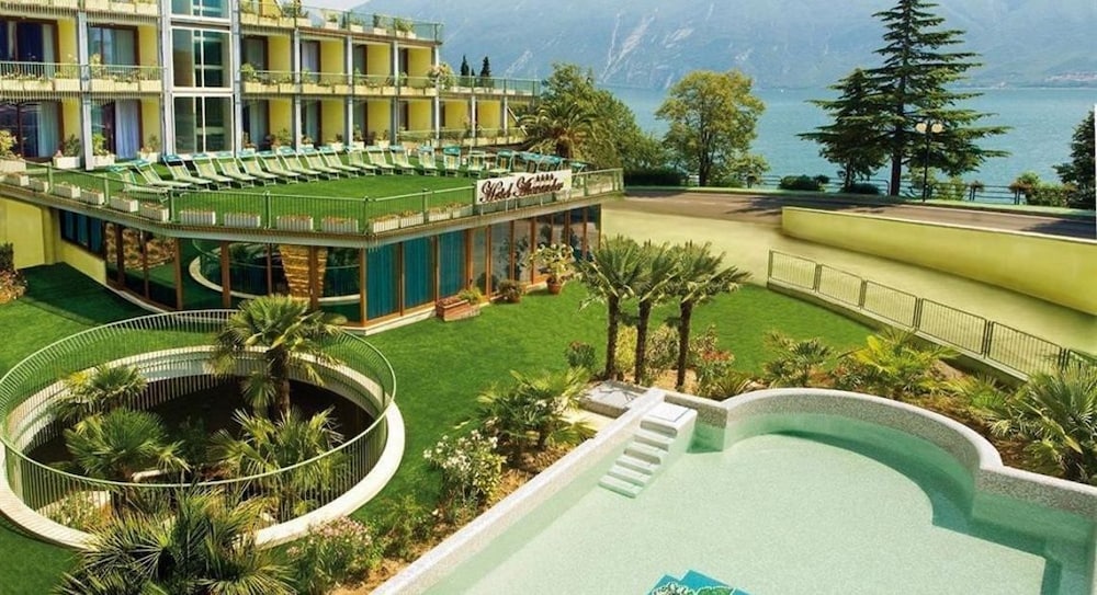 

Milano - Limone sul Garda - Hotel Alexander