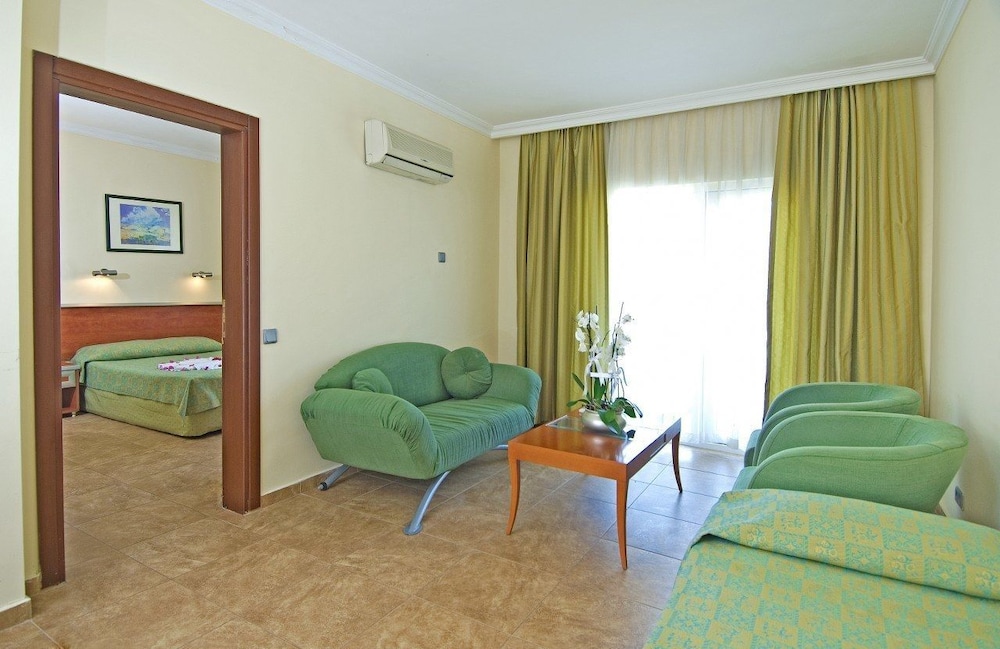 

Verona - Beldibi - Club Hotel Sunbel