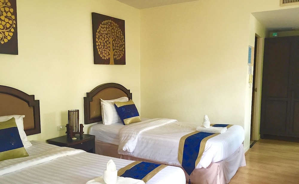 

Roma - Bangrak Beach - Koh Samui - Samui Mermaid Resort