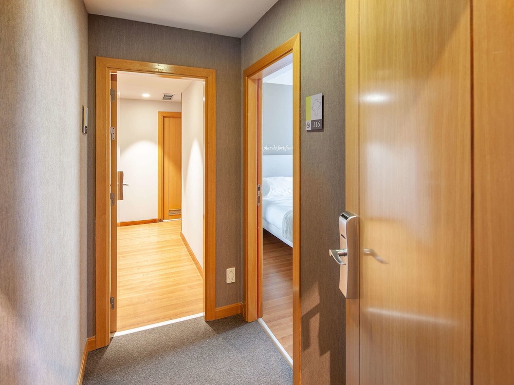 

Roma - Galar - ibis Styles Pamplona Noain
