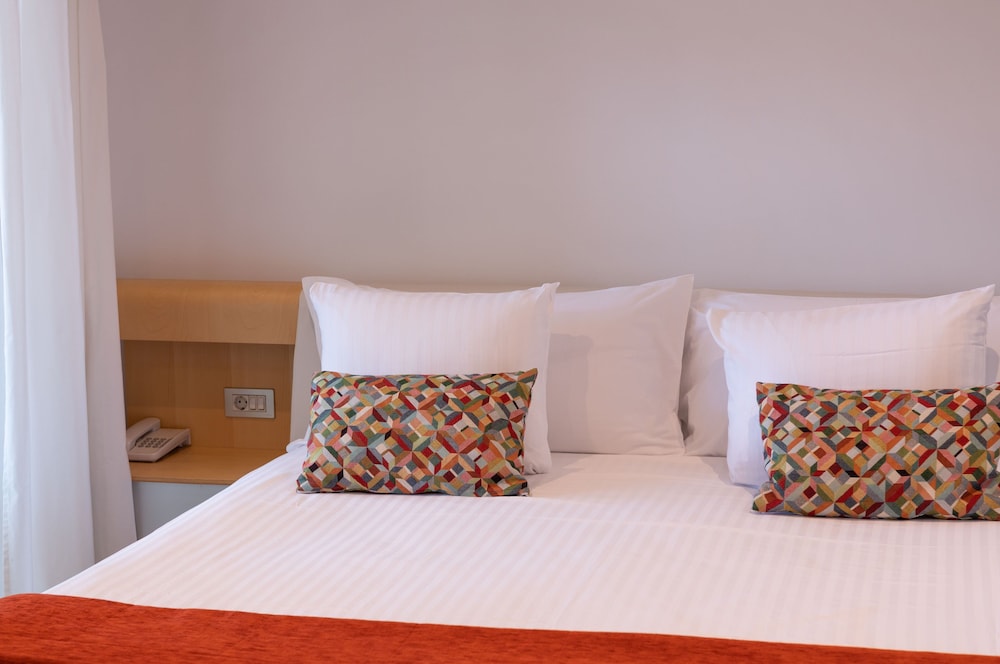 

Napoli - Platja D'Aro - Hotel NM Suites by Escampa Hotels