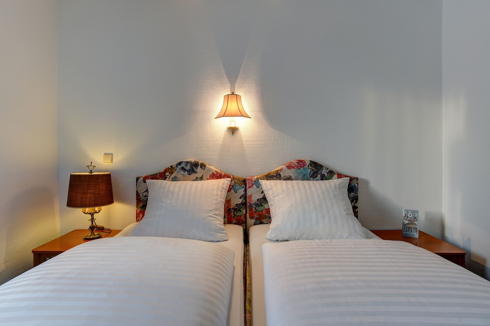 

Pisa - Colonia - Centro Hotel Arde Koln, Trademark Collection by Wyndham