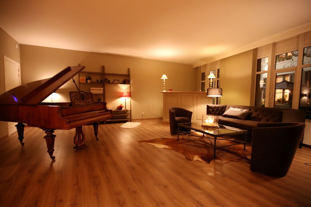 

Pisa - Bruges - Hotel Acacia