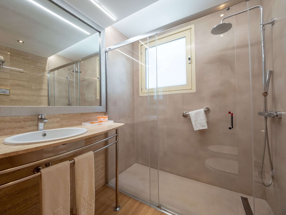 

Cagliari - Sant Cugat del Vallès - Vilana Hotel Boutique