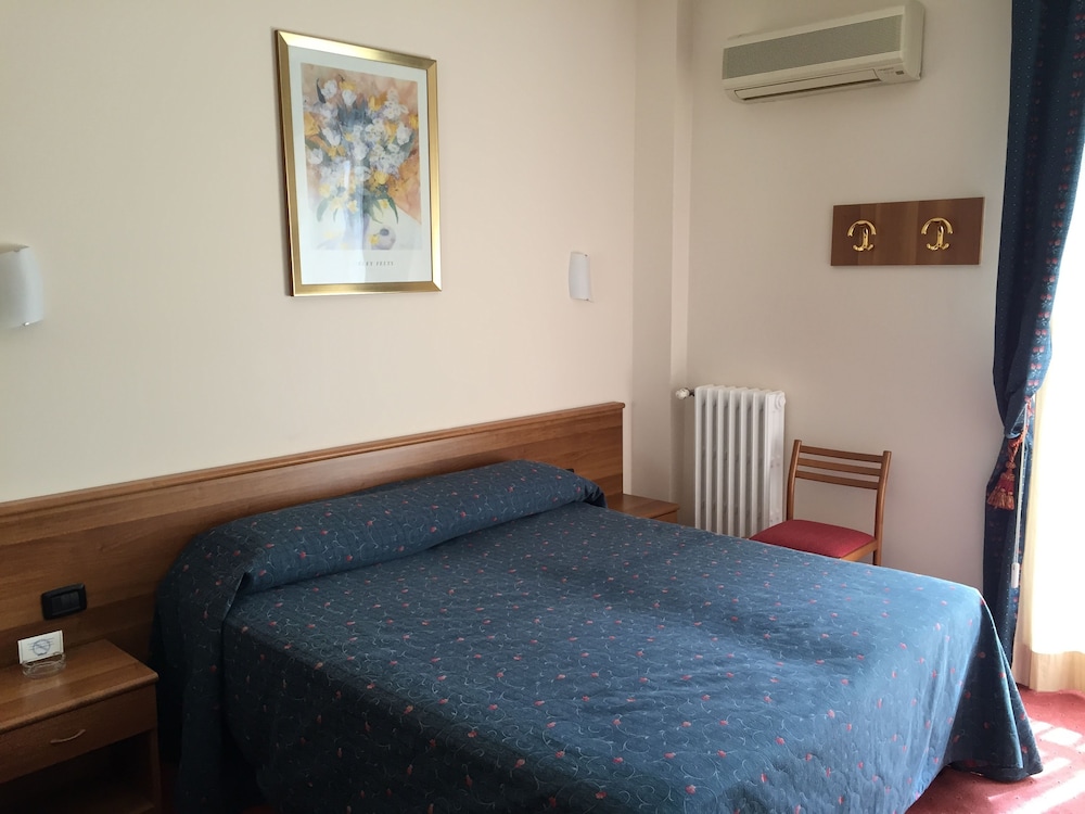 

Lamezia Terme - Gorgonzola - Hotel Arcobaleno