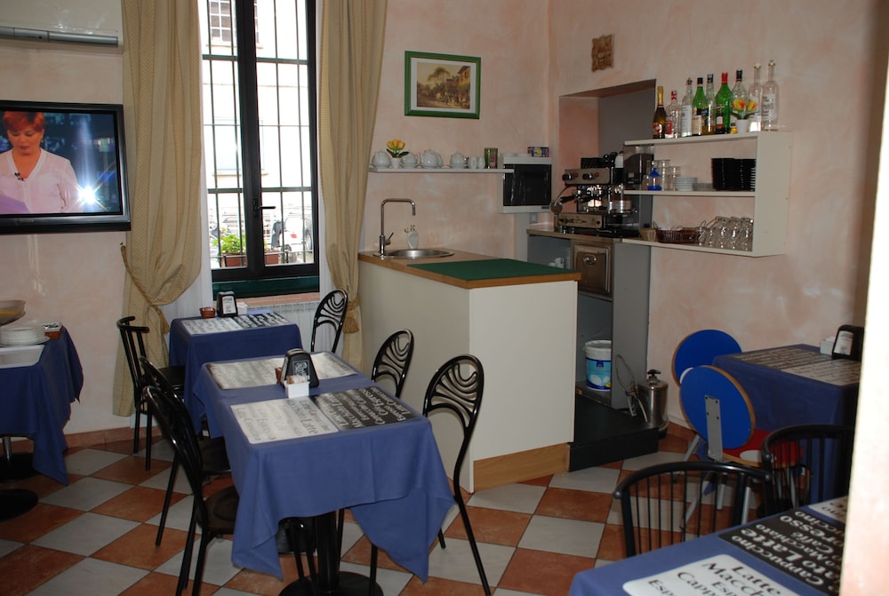 

Catania - Sesto San Giovanni - Hotel Bogart 2