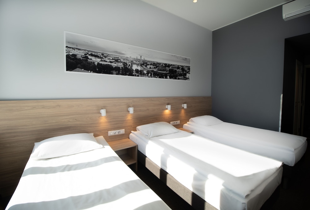 

Roma - Vilnius - Corner Hotel