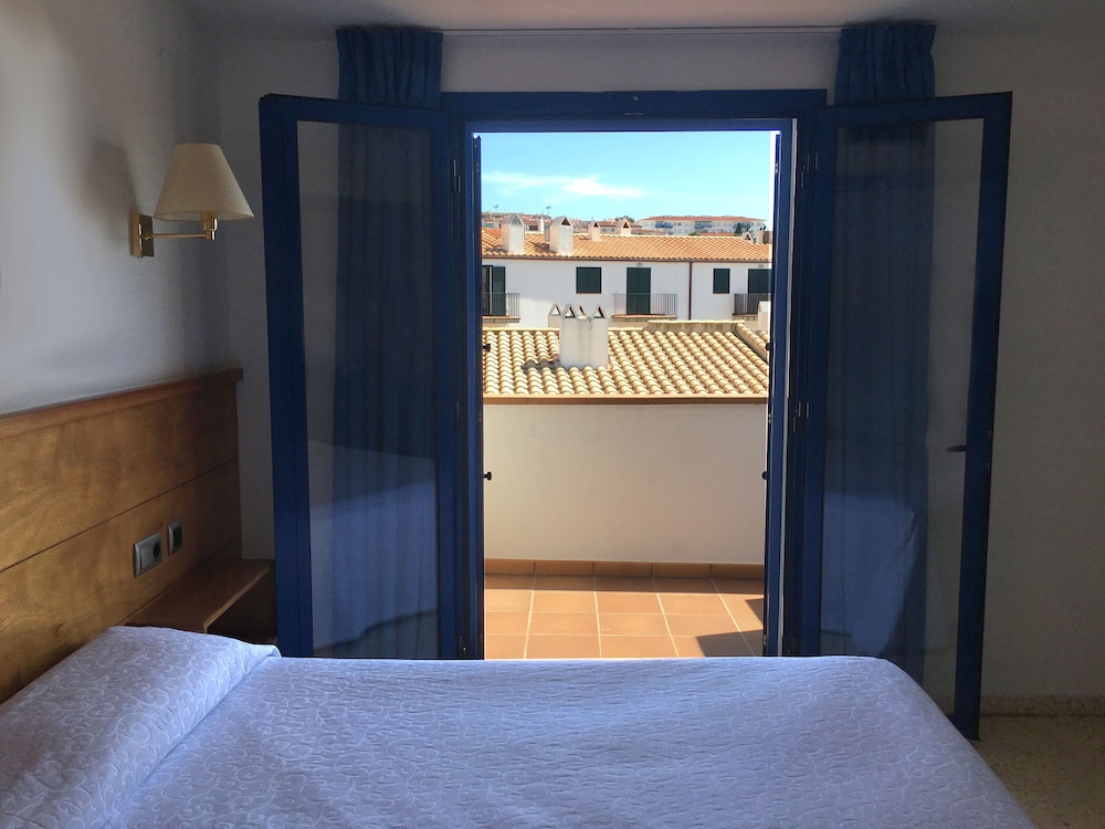 

Pisa - Cadaqués - Hotel Octavia