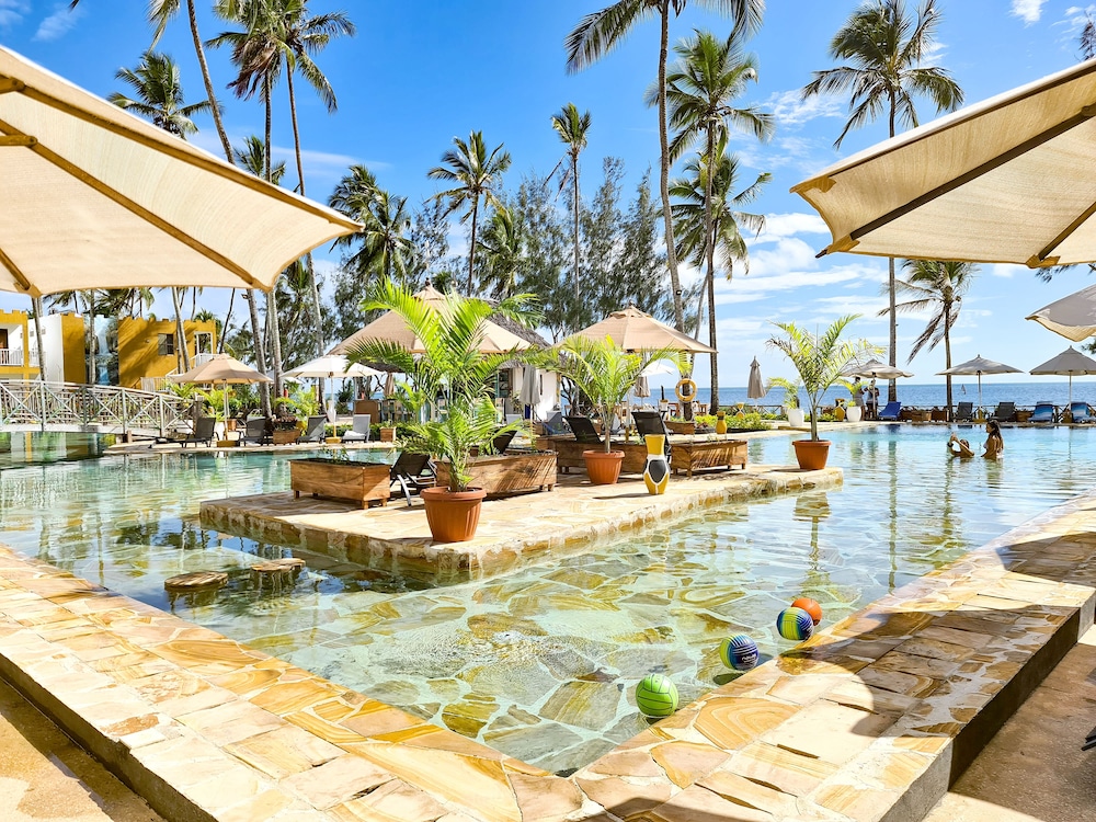 

Catania - Uroa - Zanzibar Bay Resort
