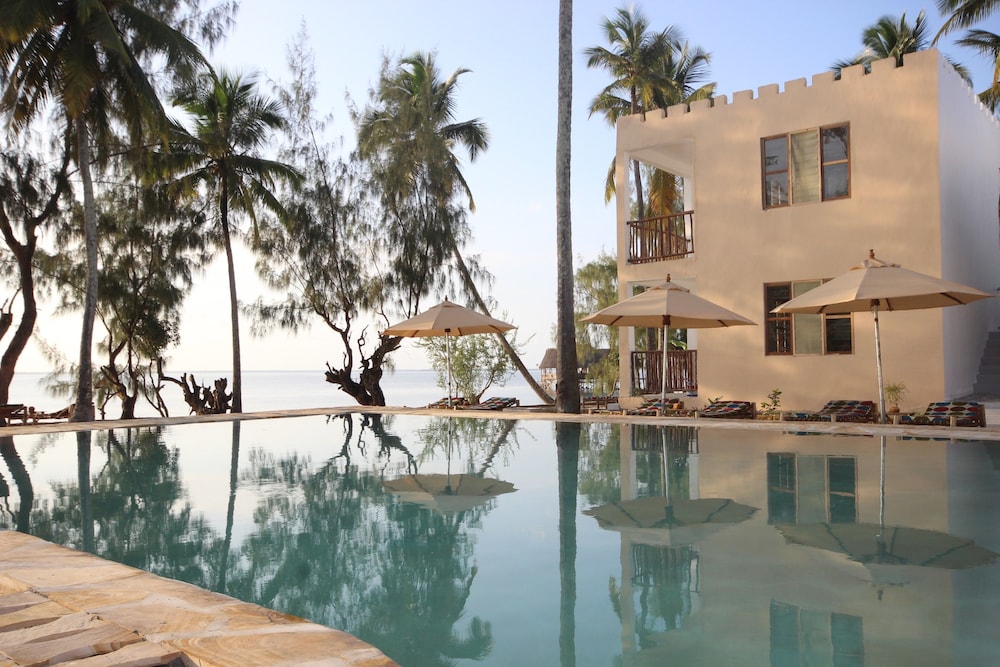 

Roma - Marumbi - Zanzibar Bay Resort