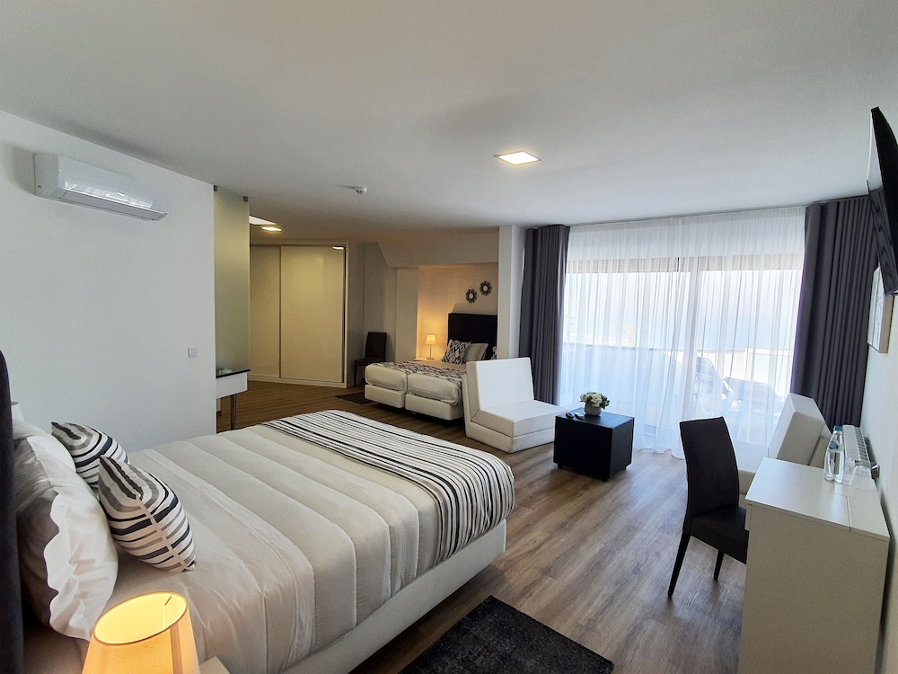 

Milano - Alcobaça - Miramar Hotel Spa & Apartments