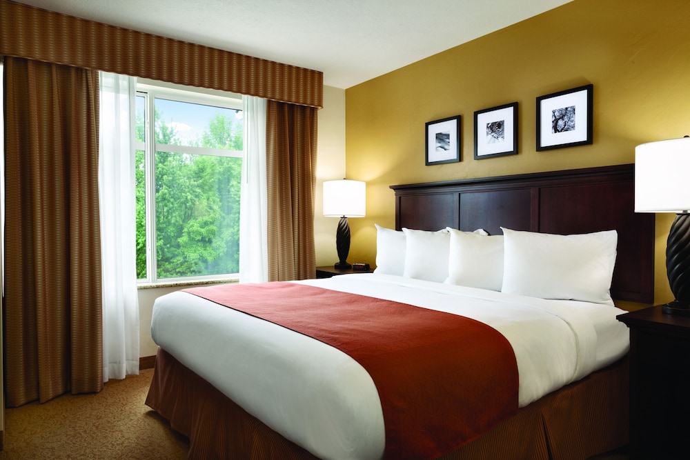 

Venezia - California (MD) - Country Inn & Suites by Radisson, Lexington Park (Patuxent River Naval Air Station), MD