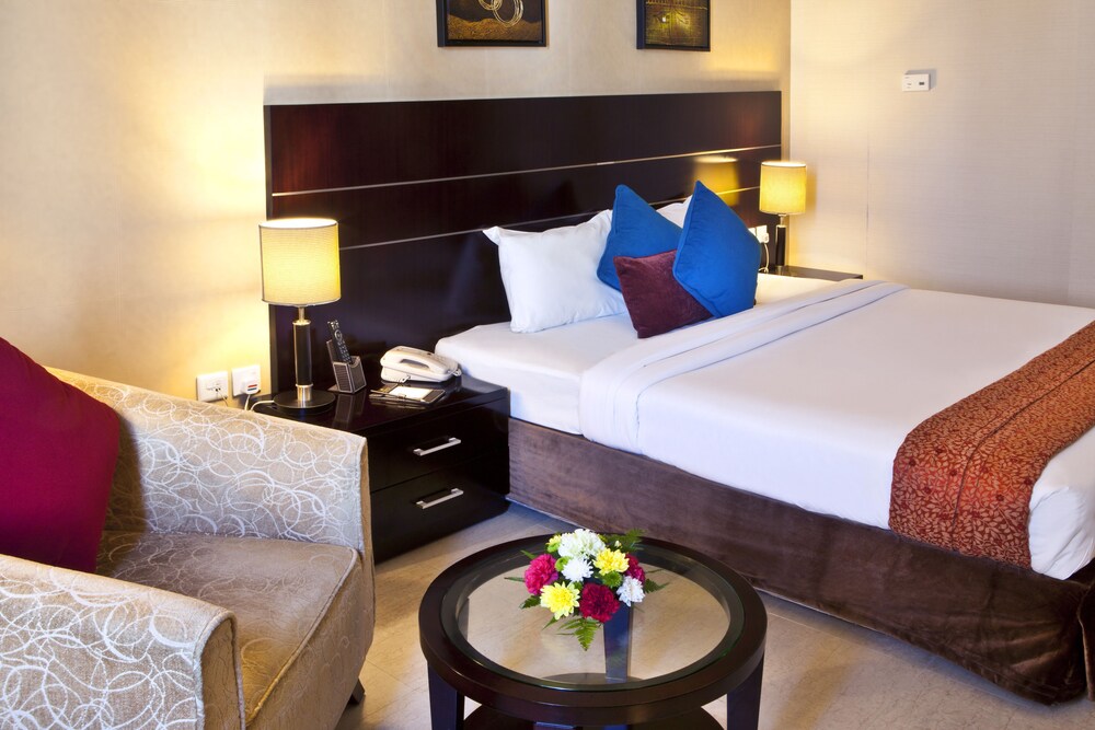 

Bologna - Dubai - Landmark Riqqa Hotel