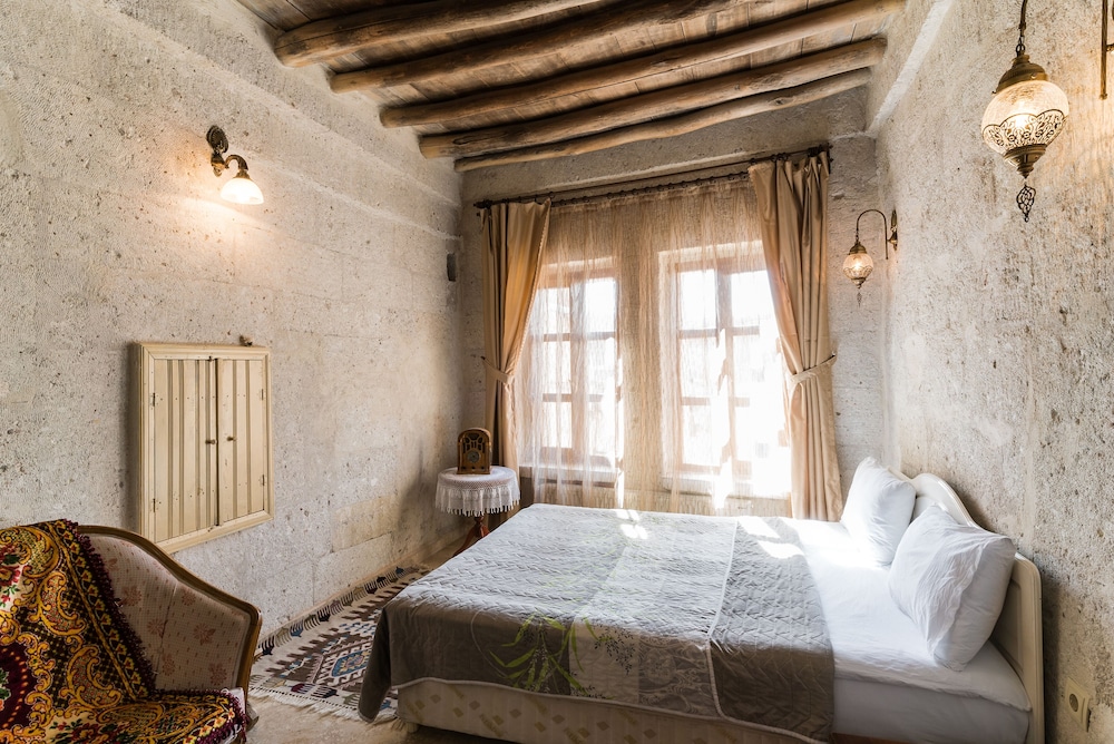 

Bologna - Nevsehir - Atilla's Cave Hotel