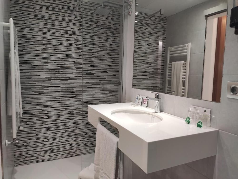 

Milano - Meritxell - Hotel Les 7 Claus