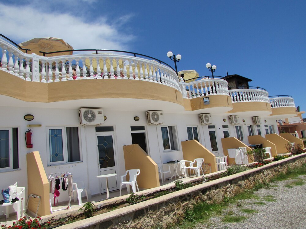 

Roma - Pefkos - Coralli Apartments