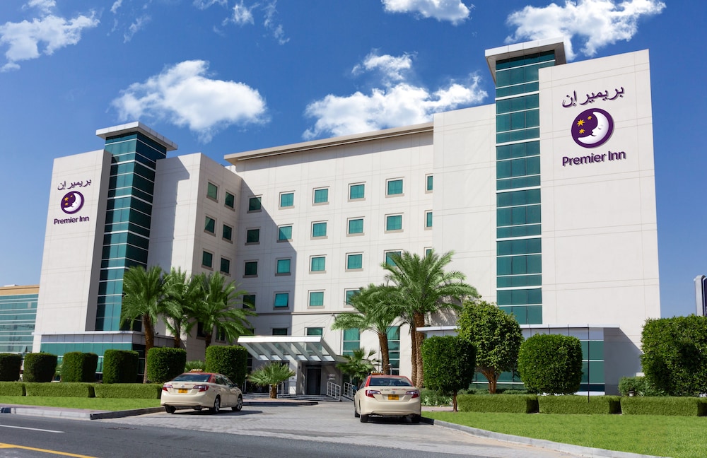 

Napoli - Dubai - Premier Inn Dubai Investments Park