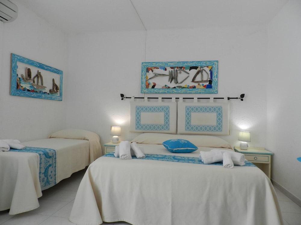

Lamezia Terme - Capo Testa - Santa Teresa di Gallura - Hotel Canne al Vento