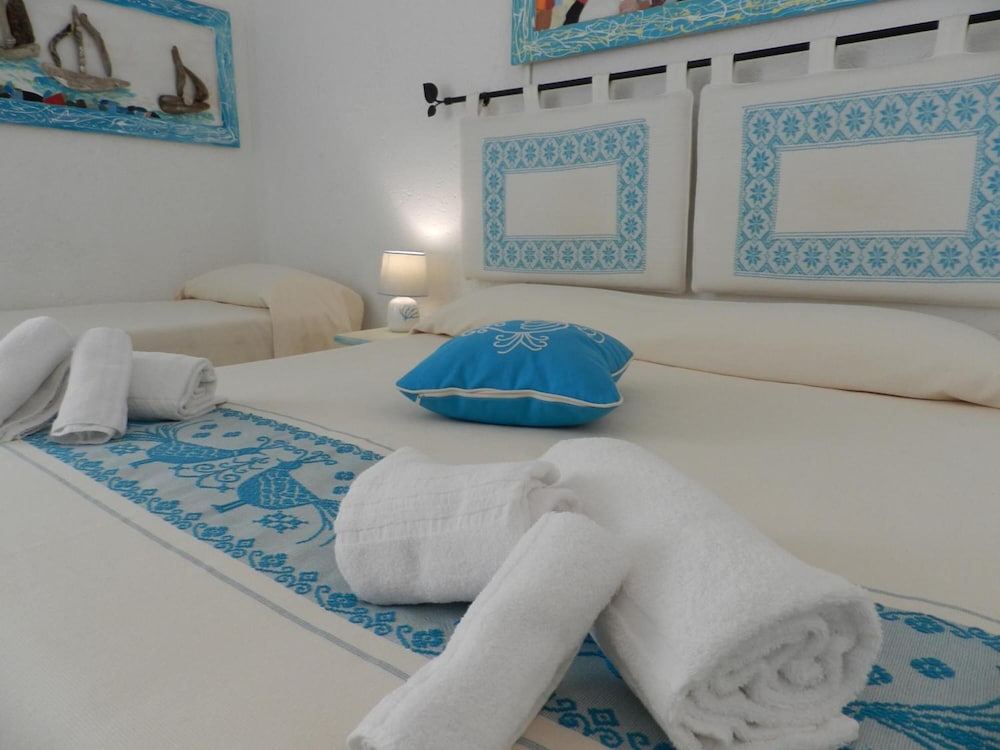 

Napoli - Sardegna Est - Olbia, Costa Smeralda, San Teodoro, Mare Italia - Hotel Canne al Vento
