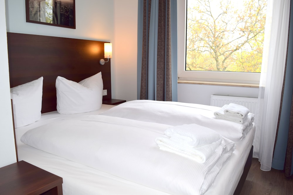 

Bologna - Frankfurt-Main Airport - Trip Inn Budget Hotel Messe