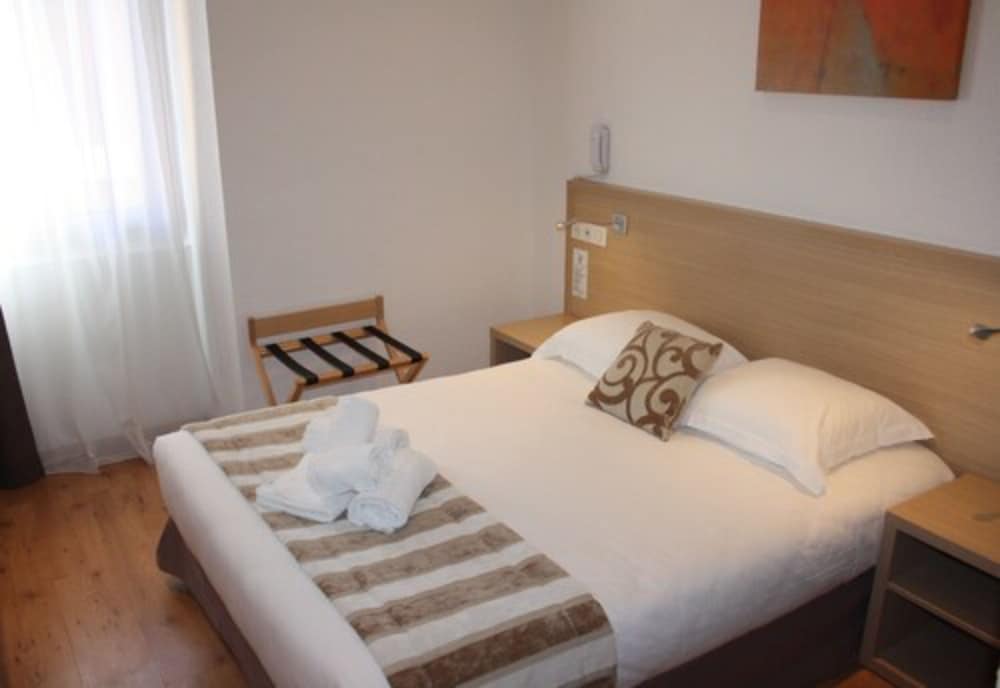 

Lamezia Terme - Porto-Vecchio - Holzer II