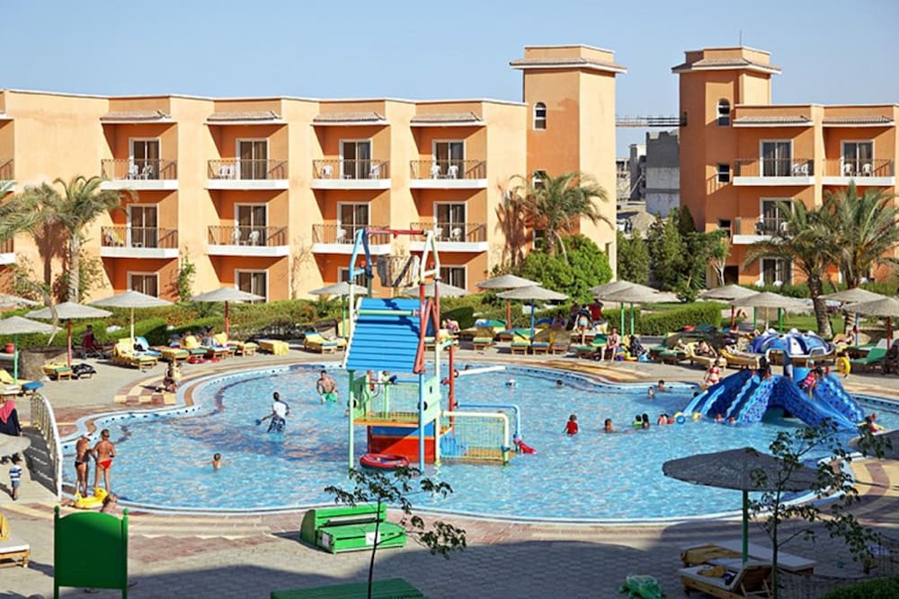 

Verona - El Gouna - Three Corners Sunny Beach Resort