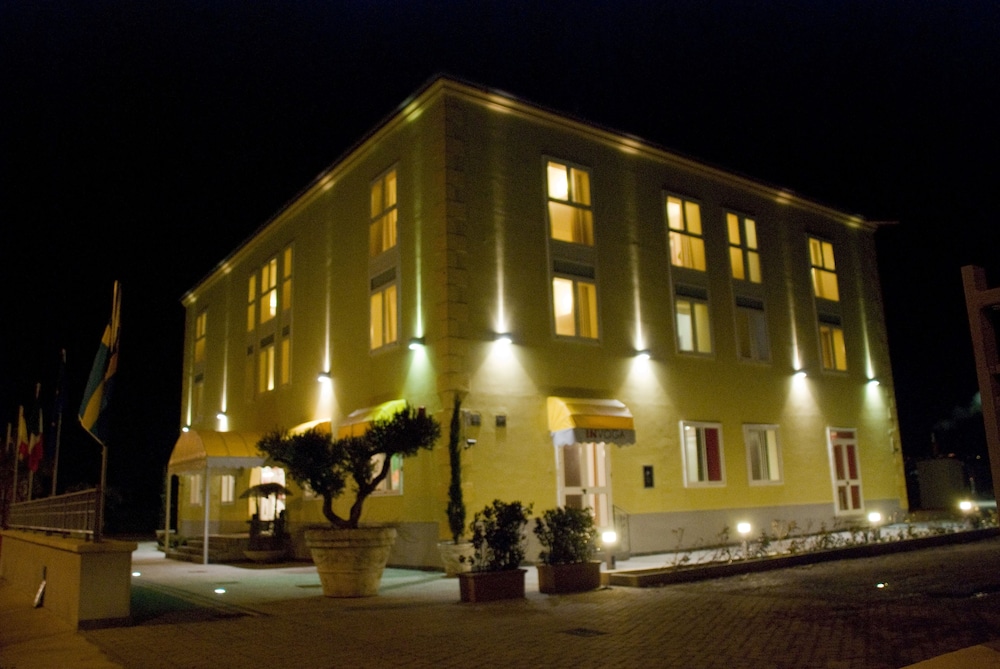 

Milano - Bellizzi - La Isla Resort