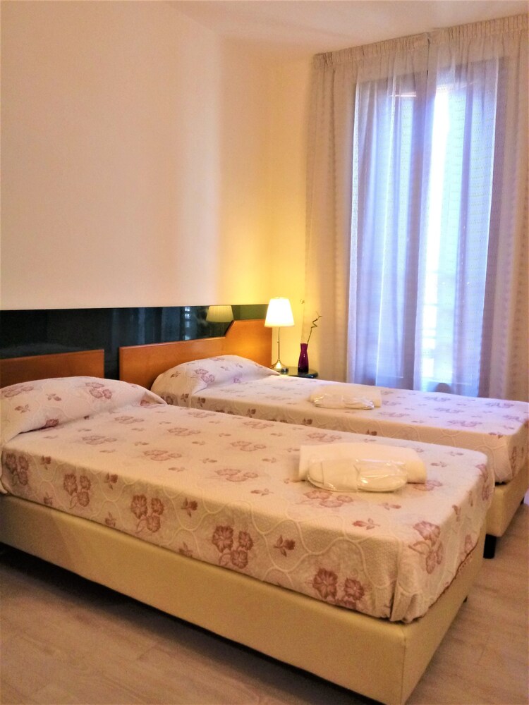 

Milano - Castel San Pietro Terme - HOTEL DOZZA