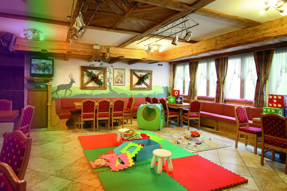 

Roma - Canazei - Hotel Dolomiti Schloss